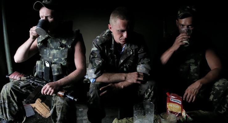 Россия отправила 180 украинских военных на родину - ФСБ