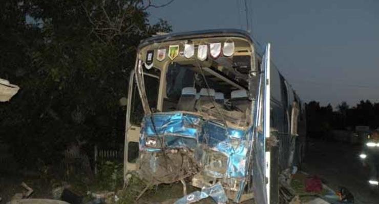 На Николаевщине в ДТП попал автобус с пассажирами из Молдовы и РФ, есть жертвы