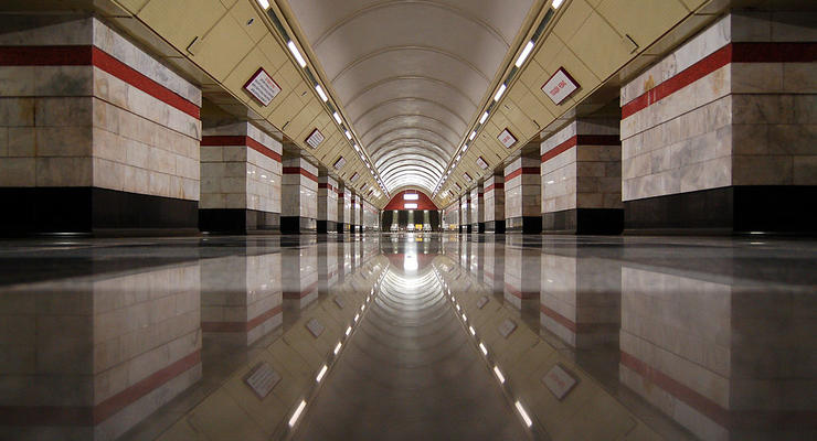 На киевской станции метро Сырец три дня не будет работать эскалатор