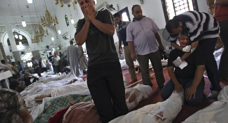 HRW обвиняет президента Египта в преступлениях против человечности