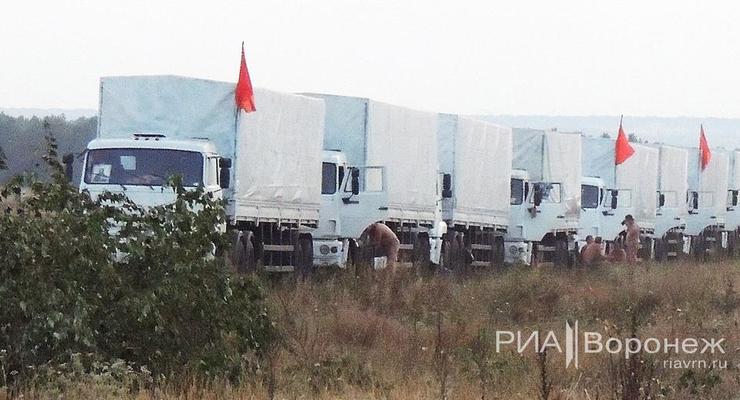 Около сотни российских гуманитарных грузовиков остались на ночь в Воронеже