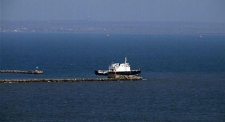 В порту Крым очереди на паром ожидают 2700 машин