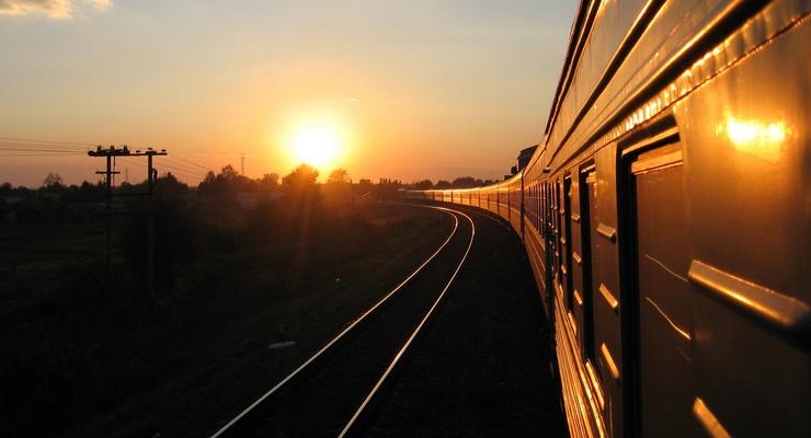 Поезд Ясиноватая – Киев изменил график движения