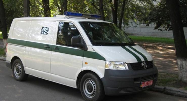 В Киеве угнали инкассаторский автомобиль с крупной суммой денег