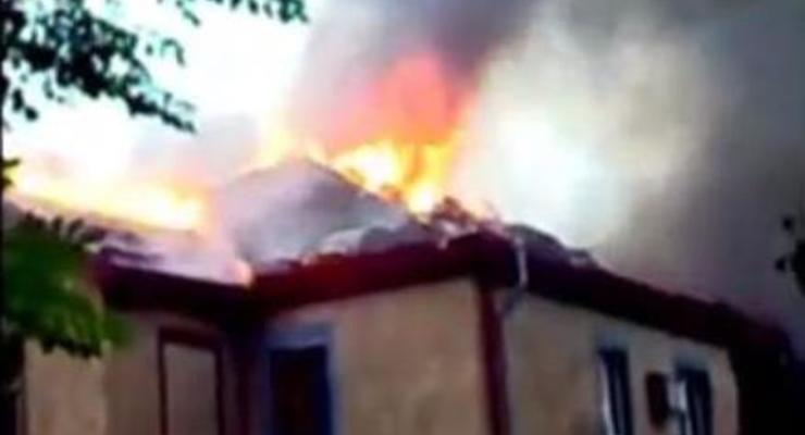 В Макеевке горит здание суда - соцсети