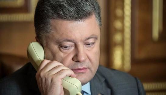 Порошенко поблагодарил Меркель за содействие в урегулировании ситуации на Донбассе