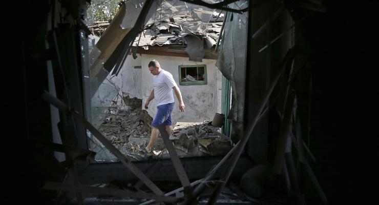 Итоги 18 августа: Стрельба в Донецке и обстрел колонны с беженцами