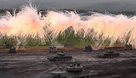 В Японии прошли учения с боевой стрельбой