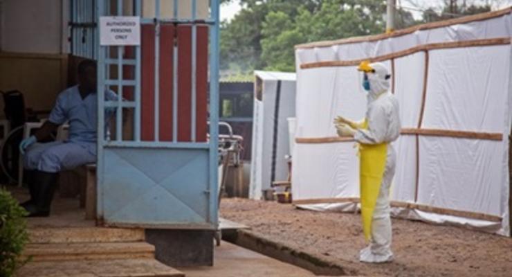 В Либерии из-за эпидемии лихорадки Эбола введен комендантский час