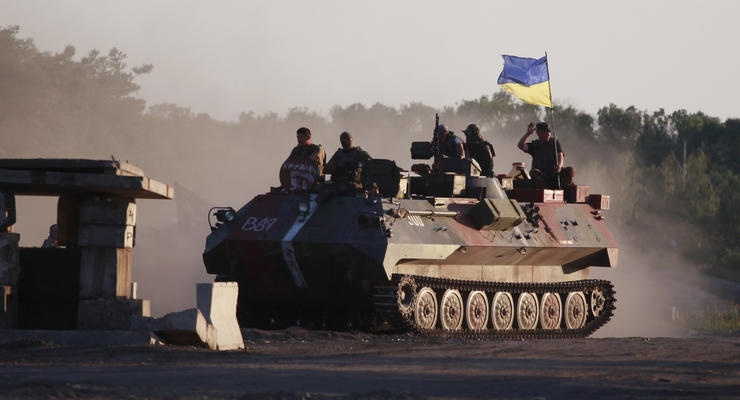 Для желающих вступить в украинскую армию открыта горячая телефонная линия