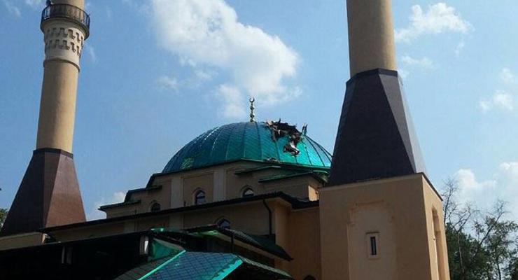 В Донецке снаряды попали в здание грузинского консульства и мечеть