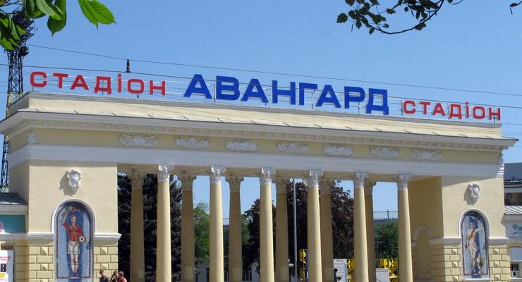 В Луганске из-за обстрелов пострадал стадион Авангард