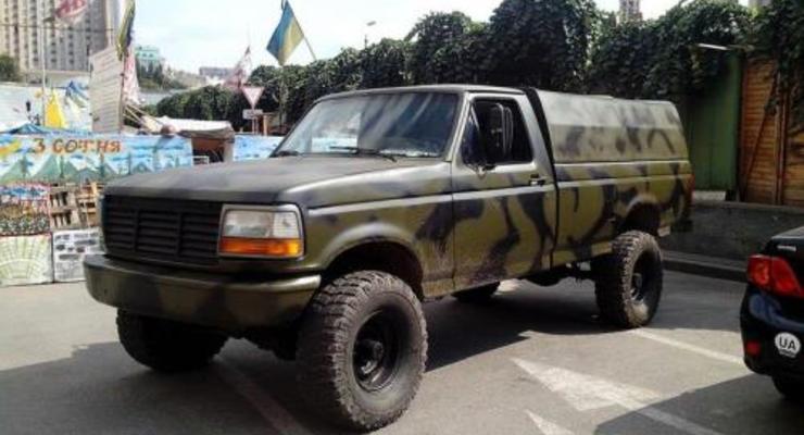 Украинцы переделывают машины в военную технику для АТО (фото)