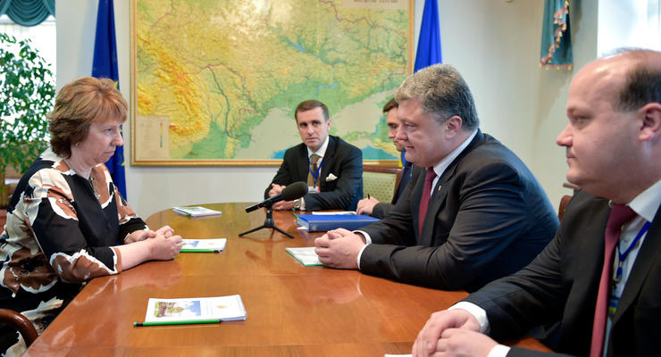 Брифинг Порошенко по итогам встречи в Минске