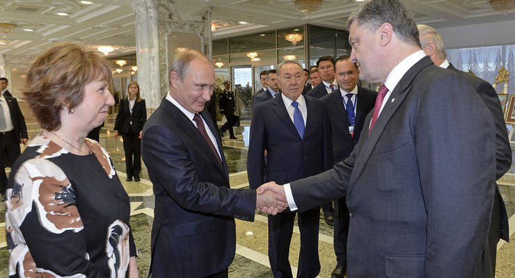 Обзор зарубежных СМИ: переговоры в Минске и необходимость "большой сделки" по Украине