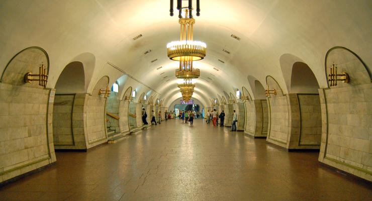В Киеве из-за сообщения о минировании час не работала станция метро Площадь Льва Толстого