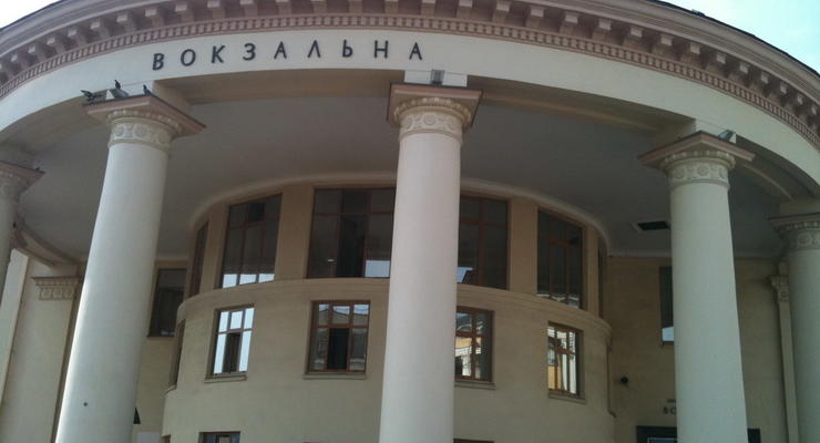 В Киеве закрыта станция метро Вокзальная из-за сообщения о минировании
