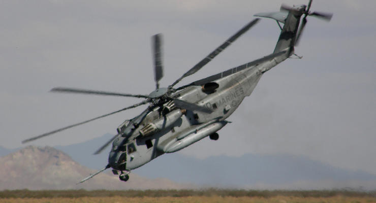 В Аденском заливе разбился военный вертолет США с 25 пассажирами