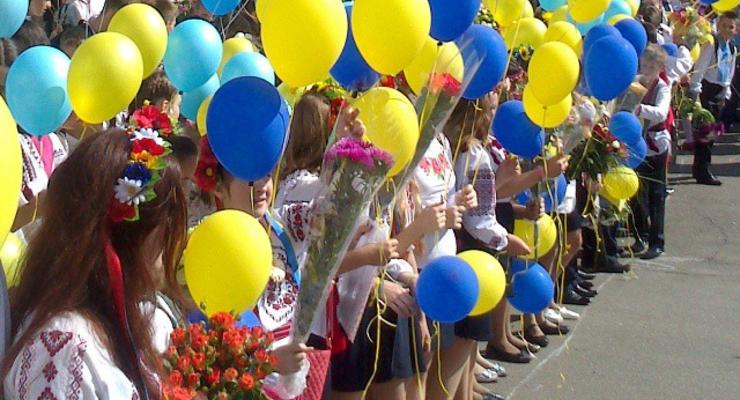 Киевские школьники собрали для военных 6 млн грн