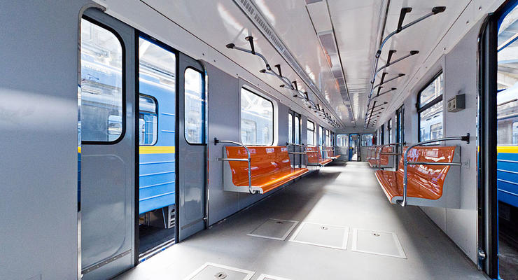 Станция метро Дарница возобновила работу