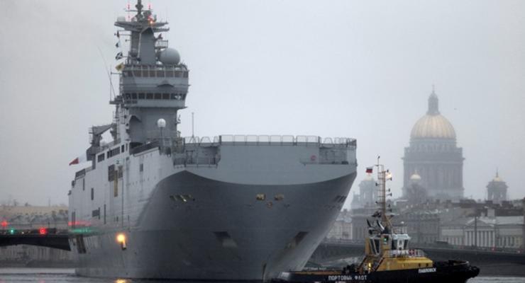 Франция откладывает отправку России первого корабля Мистраль