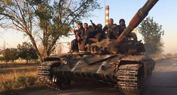 Украинские танки покинули восточную часть Мариуполя – журналист