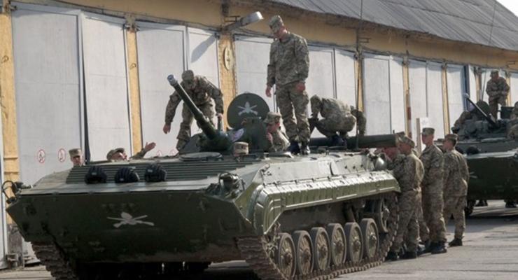 Военным из НАТО показали украинское вооружение для совместных учений