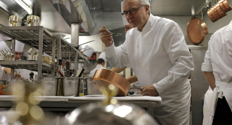 Знаменитый французский шеф-повар запретил мясо в своем ресторане