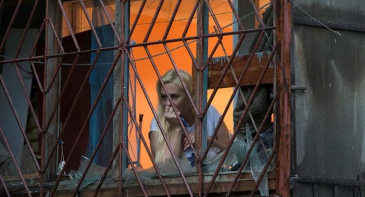 В Луганске появляются свет и телефонная связь