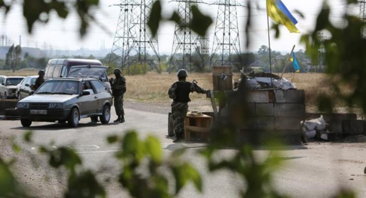 Как украинские бойцы охраняют осажденный боевиками Мариуполь (фото)