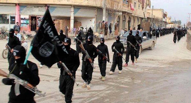 Боевики ИГИЛ зарабатывают на нефти до $5 млн в день – Financial Times