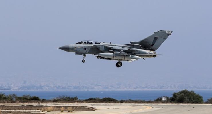 США и союзники нанесли авиаудары по нефтяным заводам исламистов в Сирии