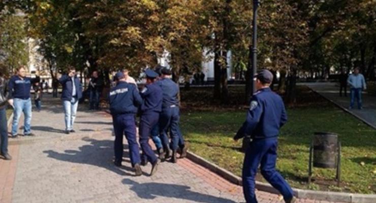В Харькове отпустили часть задержанных участников марша КПУ