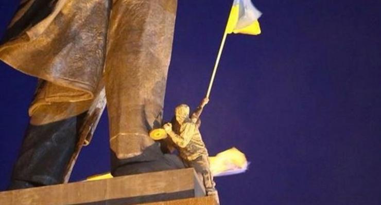 Итоги 28 сентября: Снос Ленина в Харькове и обстрелы Донецка