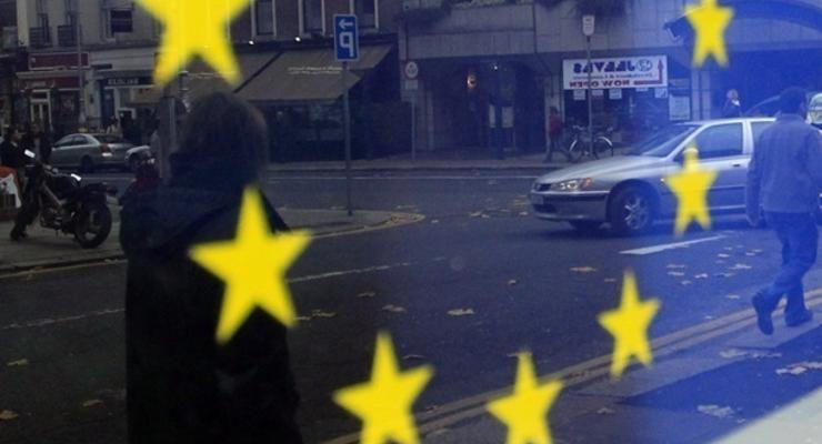 ЕС официально отложил зону свободной торговли с Украиной