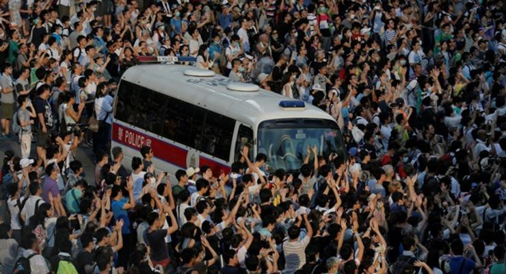 С начала беспорядков в Гонконге ранения получили более 50 человек