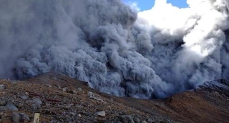 Извержение вулкана в Японии: количество жертв увеличивается