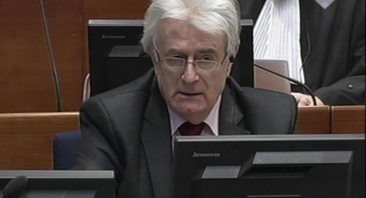 На суде в Гааге Караджич извинился перед жертвами боснийских сербов