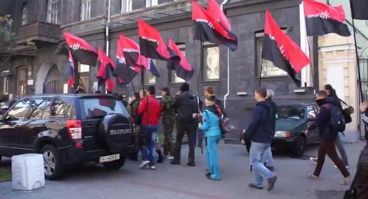 Правый сектор прошел маршем к Центризбиркому (видео)