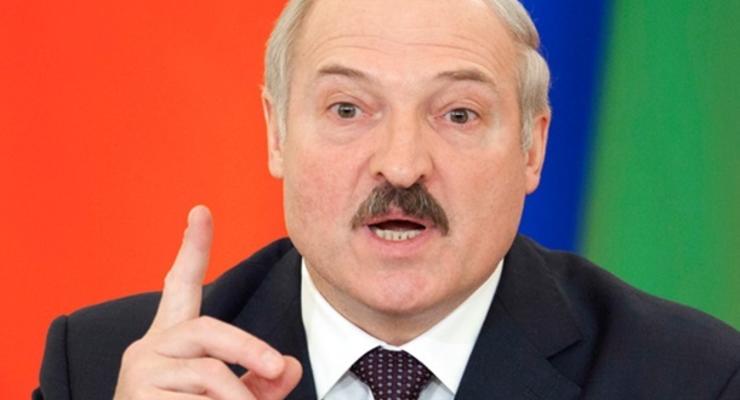 Лукашенко готов послать миротворческие войска в Украину