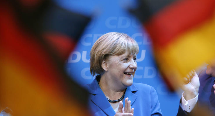 Меркель предостерегла Россию от вмешательства в политику других стран