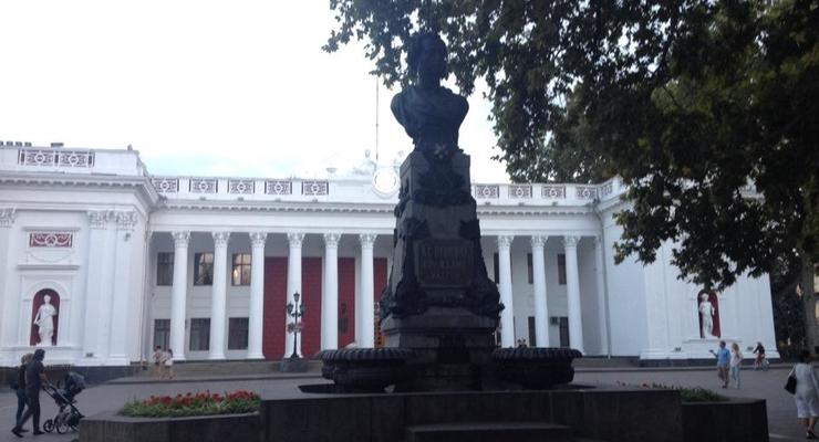 В Одессе планируется снос памятников Пушкину и Екатерине II - Правый сектор