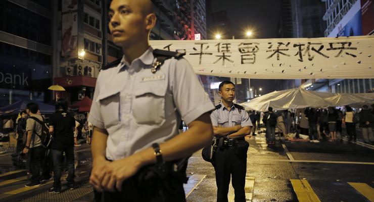 Гонконг: демонстранты и власти проведут переговоры
