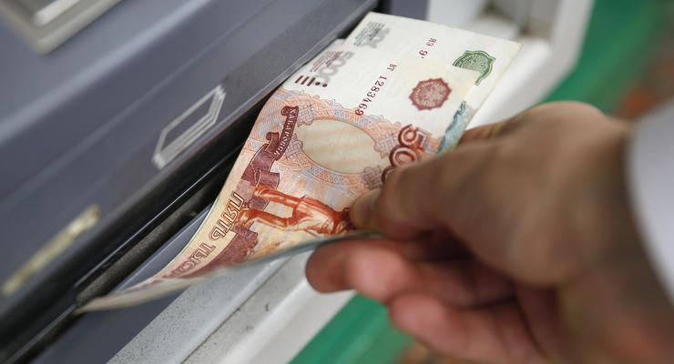 Россия потратила во вторник $440 млн на поддержку рубля