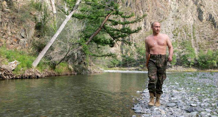 Путин в свой день рождения гулял по горам