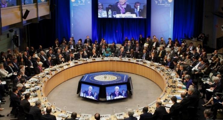 МВФ: Украина выполняет все требования фонда
