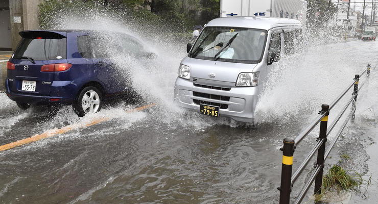 Тайфун "Вонгфонг": более 30 пострадавших на юге Японии