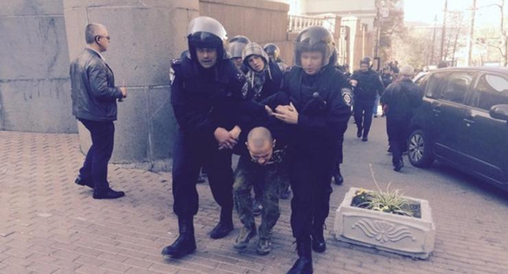 Милиция отпустила 17 человек, задержанных за беспорядки под Радой