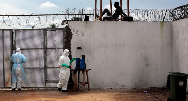 Пресса РФ: Эбола и новый железный занавес