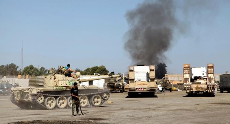 Запад "выразил обеспокоенность" событиями в Ливии